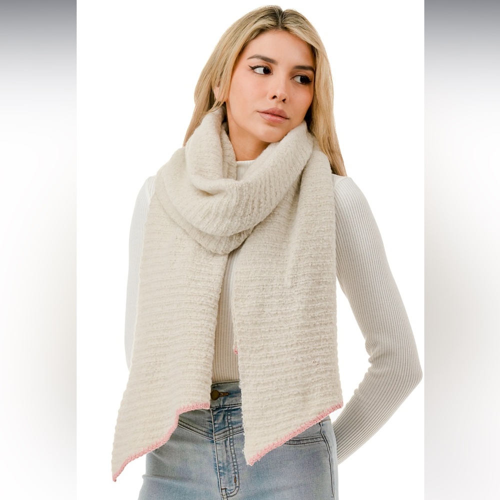 Marcus Adler New York Whipstitch Scarf Oat Off-White Colored Ends NWT Winter